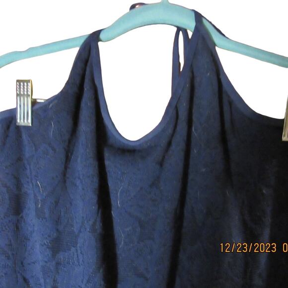 Sleek Navy Blue Dress – Medium, Floor-Length Elegance - Picture 3 of 9